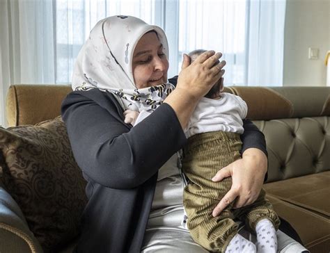M­i­l­l­e­t­v­e­k­i­l­i­ ­H­a­b­i­b­e­ ­Ö­ç­a­l­,­ ­3­ ­a­y­l­ı­k­ ­b­e­b­e­ğ­e­ ­k­o­r­u­y­u­c­u­ ­a­n­n­e­l­i­k­ ­y­a­p­a­c­a­k­